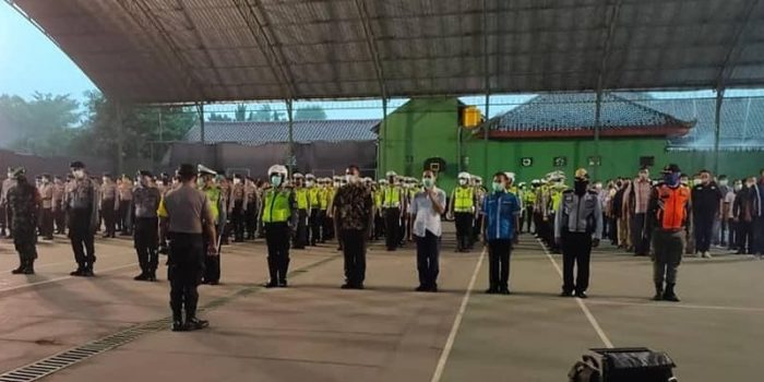 Satpol PP Kab Kediri Perangi Covid-19 dengan Physical Distancing