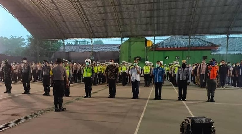 Satpol PP Kab Kediri Perangi Covid-19 dengan Physical Distancing