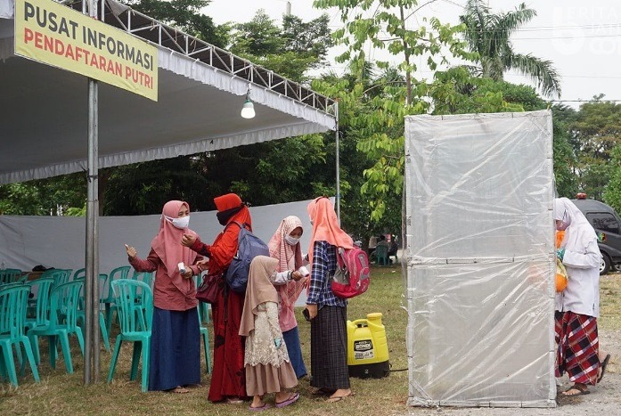 Bupati Kediri Perintahkan Dinkes Beri Fasilitas Swab Antigen Santri Lirboyo