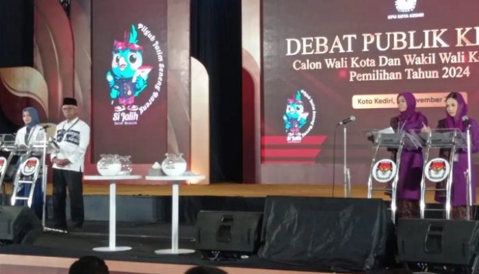 Debat Publik Pilkada Kota Kediri Terakhir, Ketua KPU Reza Cristian, Menegaskan Visi Kerja Pasangan Calon