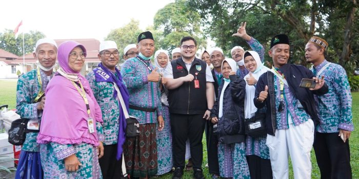 Dibawakan Bekal Sambel Pecel, Jamaah Haji Kediri Ucapkan Terima Kasih Pada Mas Dhito