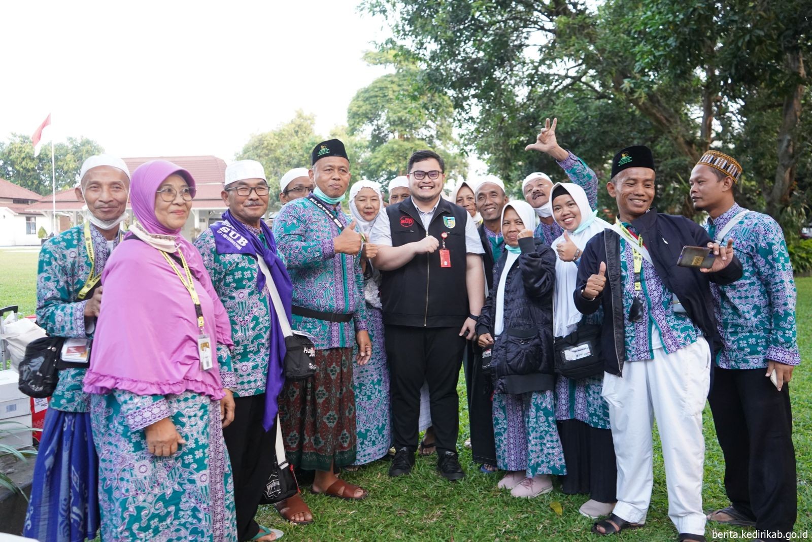 Dibawakan Bekal Sambel Pecel, Jamaah Haji Kediri Ucapkan Terima Kasih Pada Mas Dhito