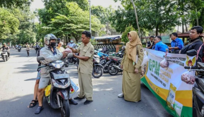 Diburu Massa, Pemerintah Kediri Gelar Gerakan Pangan Murah!