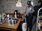 Polsek Kertosono Gelar Operasi Miras, Puluhan Botol Miras Berhasil Diamankan Dari Cafe Dan Warung