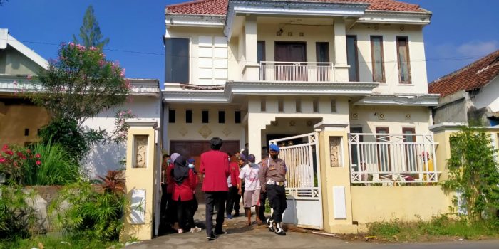 Rumah Dua Lantai Terlibat Kredit Macet Dieksekusi PN Kab Kediri