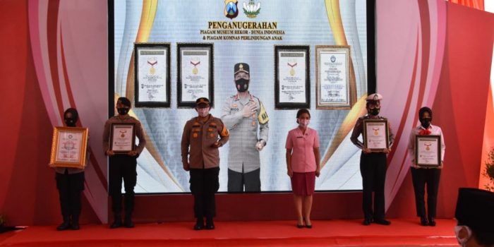 Polres Trenggalek Pecahkan Tiga Rekor MURI dan Penghargaan Komnas PA