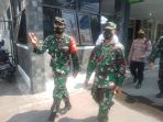 TNI Bersama Satgas Covid-19, Jemput Pasien Isoman Dibawa ke Isoter