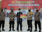 Polres Kediri Kota Salurkan Bantuan Untuk PKL dan Pedagang Warung