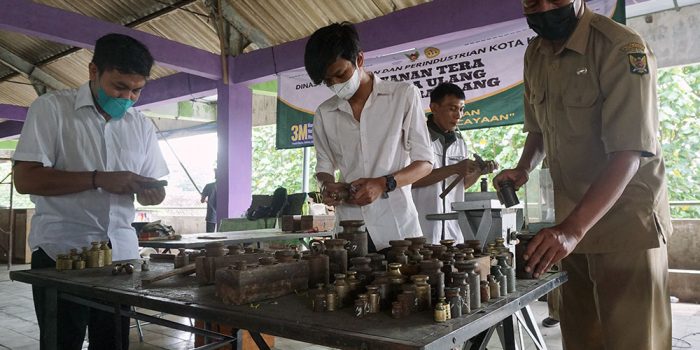 Pemkot Kediri Sidang Tera dan Tera Ulang Timbangan Pedagang Pasar