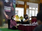 Potret Kebersamaan Mas Dhito dan Istri Mencarikan Solusi Bagi Warga Kediri