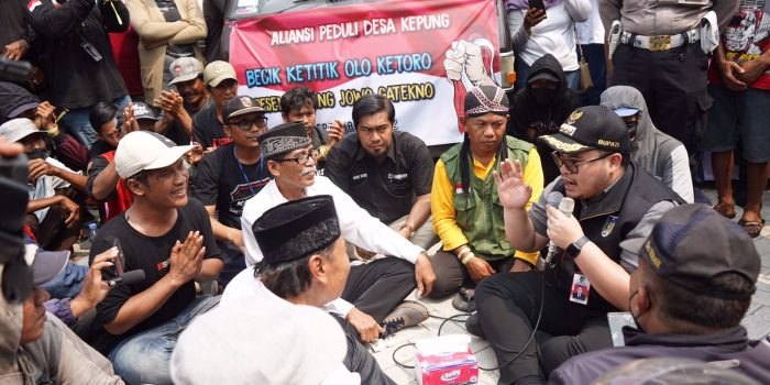 Mediasi Pendemo, Mas Dhito : Pemimpin Itu Melayani, Bukan Dilayani!