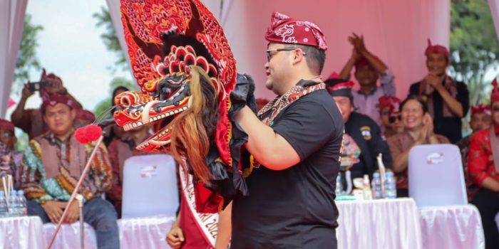 Gelar Parade 1000 Barong, Bupati: Pembarong Belum Afdol dan Puas Jika Belum Tampil di Kediri