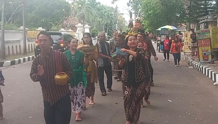 Perayaan Grebek 1 Suro Di Wisata Goa Selomangleng Kota Kediri Berlangsung Meriah, Ini Ceritanya,,,,