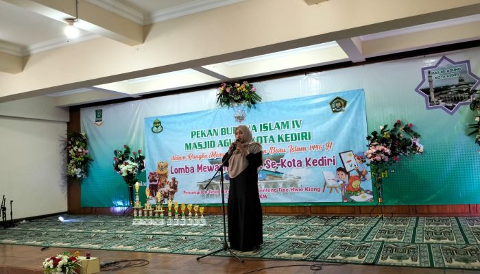 Takmir Mesjid Agung Kota Kediri Bikin Lomba Mewarnai berTajuk ‘MAMAMIA’ di Pekan Budaya Islam ke – 4 Dalam Rangka Tahun Baru 1 Muharam 1446 Hijriyah, Apa Sih Maksudnya,,,,