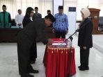 Bupati Kediri Hj. Haryanti Sutrisno Resmi Lantik Dua Pejabat Tinggi Pratama, Kepala Dinas Pendidikan dan DPMPD