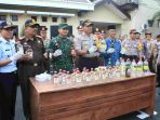 Operasi Pekat Semeru Polres Kediri Musnahkan 140 Ribu Narkoba dan 3000 Botol Berisi Miras