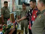 62 Botol Miras Dari Dua Warung Diamankan Satpol PP Kab Kediri