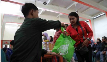 Dua Ribu Keluarga Rawan Stunting (KRS) di Kota Kediri Terima Bantuan Pangan