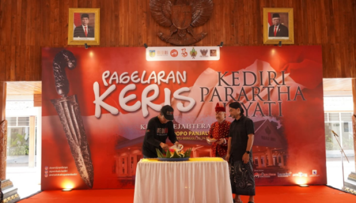 Kemeriahan Pagelaran Keris Pada Perayaan Ulang Tahun ke-1.220 Kabupaten Kediri