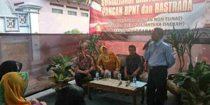 Ketua Fraksi Partai Gerinda Kota Kediri Bersama Dinas Sosial, Sosialisasi Program Rastrada Dan BPNT 2018 Dikelurahan Dandangan