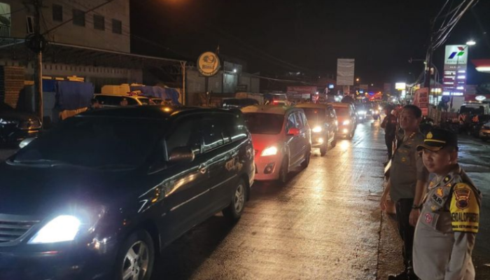 Kisah Pemudik: Rest Area Ditutup, Rambu Minim di Jalur Contraflow