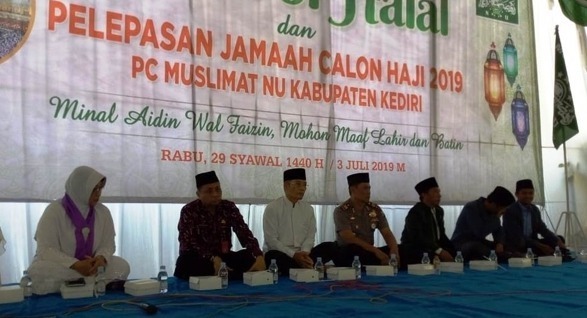 Wakil Bupati Kediri Wejang Calon Jamaah Haji dari Muslimat Kediri