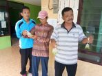 Cegah DBD, Desa Sambirejo Berikan Ikan Cupang Ke Warga