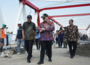 Pantau Progres Pembangunan Jembatan Jongbiru oleh Bupati Kediri