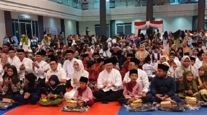 Pemerintah Jawa Timur dan Baznas Beri Bantuan 1.000 Anak Yatim di Kediri