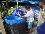 Dinas Perikanan Serahkan Bantuan Kolam Lele ke Warga Tertek