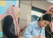 Peringati Hari Kartini, Pemohon SIM Kota Kediri Dilayani Petugas Berkebaya