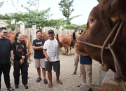 Persiapan Bupati Kediri dan Istri untuk Hari Raya Idul Adha