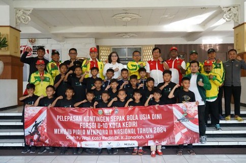 Pj Wali Kota Kediri Lepas Kontingen FORSGI Menuju Piala Menpora!