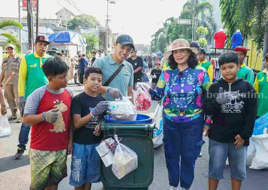 Pj Wali Kota Kediri Mengajak Warga Peduli Lingkungan dan Menjaga Kebersihan