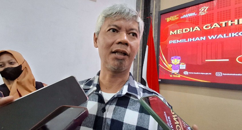 Rakor KPU Kota Kediri Bersama Tim Sukses dan Instansi Terkait Penempatan Lokasi Pemasangan APK Paslon