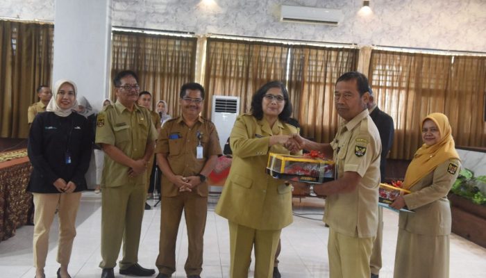 SK Pensiun 80 PNS Kota Kediri, Pj Wali Kota Kediri Sampaikan Terima Kasih