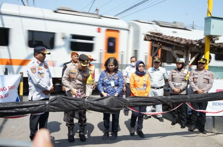 Terobos! Kota Kediri Cegah Kecelakaan di Lintasan Kereta Api