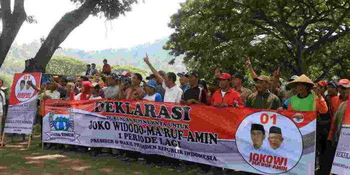 Dukung Jokowi-Ma’ruf Ratusan Petani Cabai Di Kediri Lakukan Deklarasi